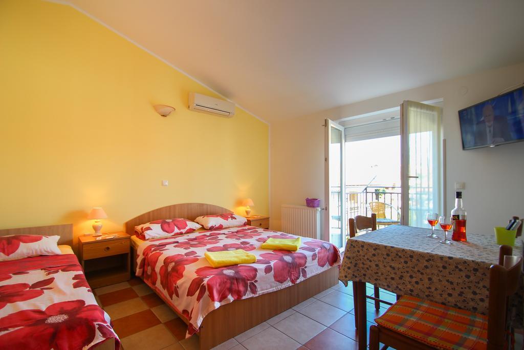 Apartments Miani Novigrad Istria Exterior foto